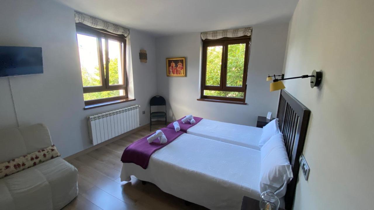Hotel La Cuna Del Sella Oseja de Sajambre Extérieur photo