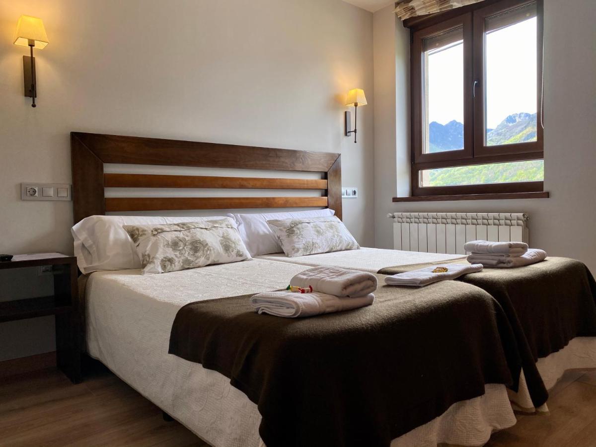 Hotel La Cuna Del Sella Oseja de Sajambre Extérieur photo
